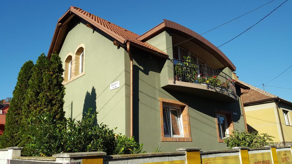 Szigeti Apartmanhaz Beci Exterior foto